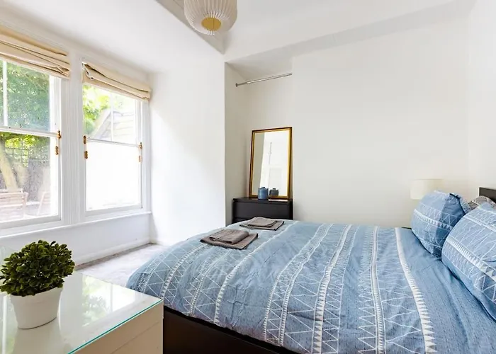 Lovely Garden Flat In Central London